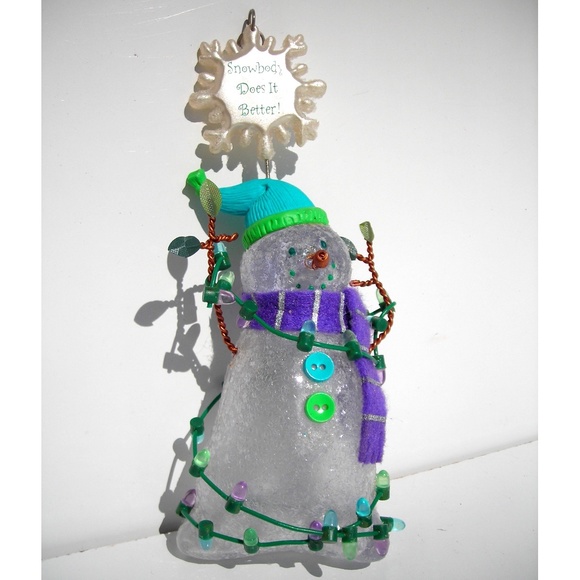 🦋 Hallmark Christmas Ornament Snowbody Does It Better! Snowman’s Land QP1119 - Picture 2 of 7